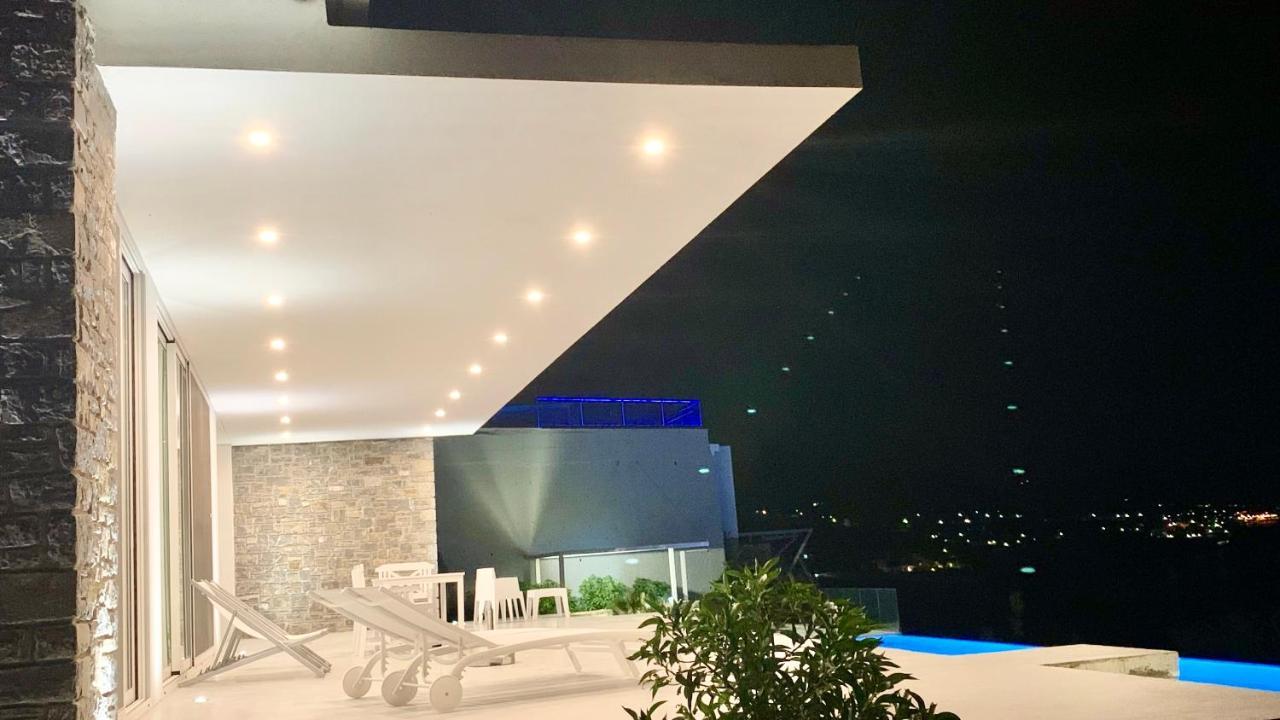 Kuro Beach House Achlia Exterior foto
